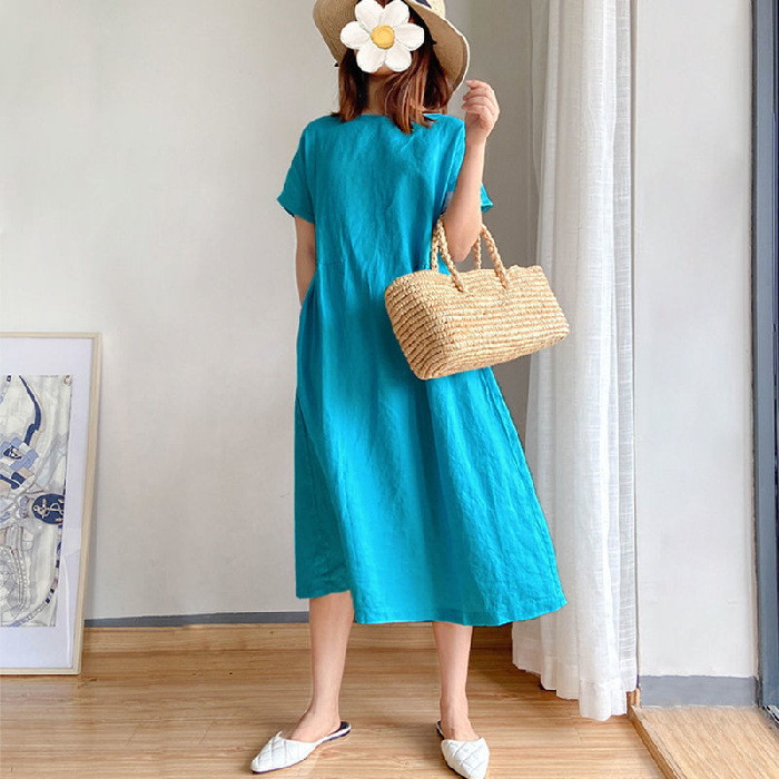 ชุดเดรสผ้าคอตตอนลินินสีพื้นทรงหลวม