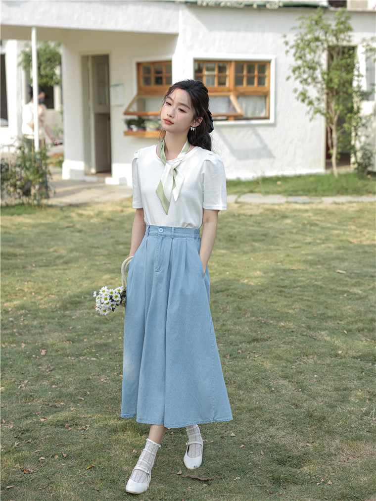 韩剧女主~蝴蝶结丝巾T恤上衣*2色