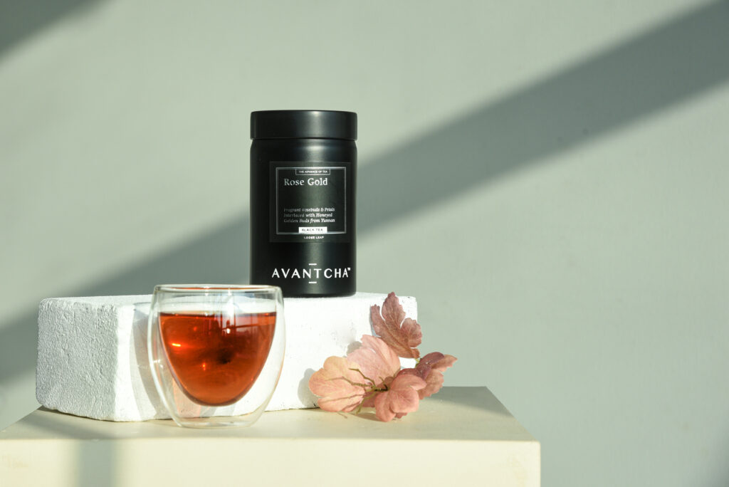 tea caddy of chinese rose gold black tea