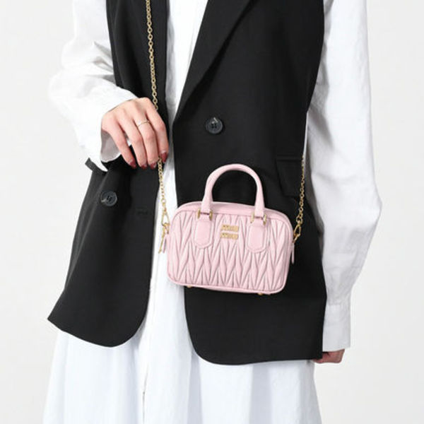 【国内即発】MIU MIU アルカディ マテラッセレザーミニBAG