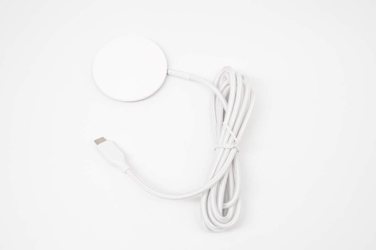 使用POWER-Z KM003C 对iPhone 15 手机Qi2 无线测试-POWER-Z